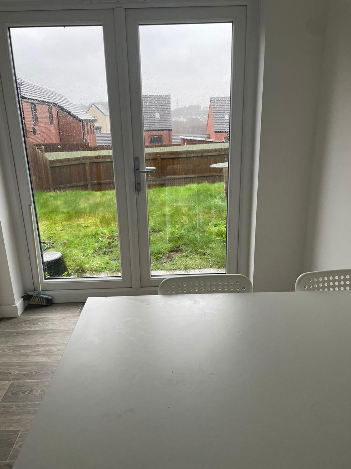 Village House St Mellons - Close To A48 And M4 Cardiff Exterior foto